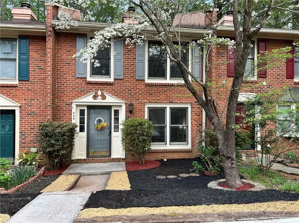 908 Chippendale Ln, Norcross, GA 30093