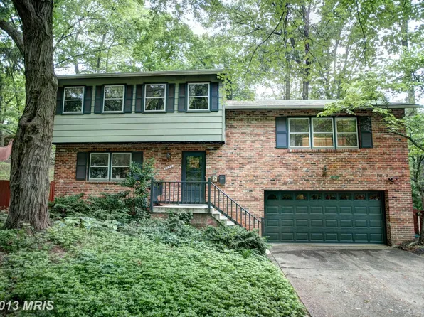 2702 Welcome Dr, Falls Church, VA 22046