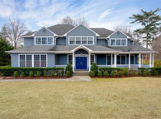 86 6th St, Garden City, NY 11530