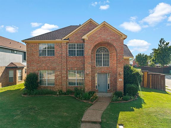 3rd image of 1184 Courtney Ln