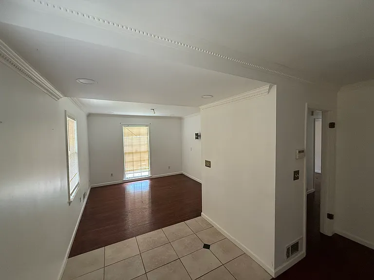 4228 Teakwood Ct — Photo 11