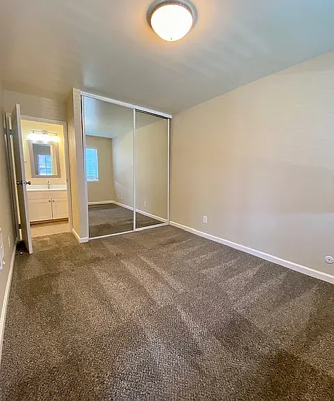 300 Oxford Way #4 — Photo 8