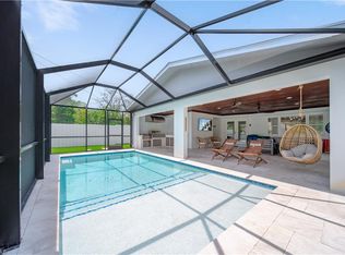 1300 Hilltop Dr, Naples, FL 34103