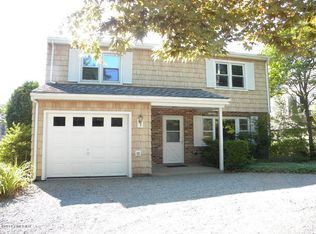 48 Sheephill Rd, Riverside, CT 06878