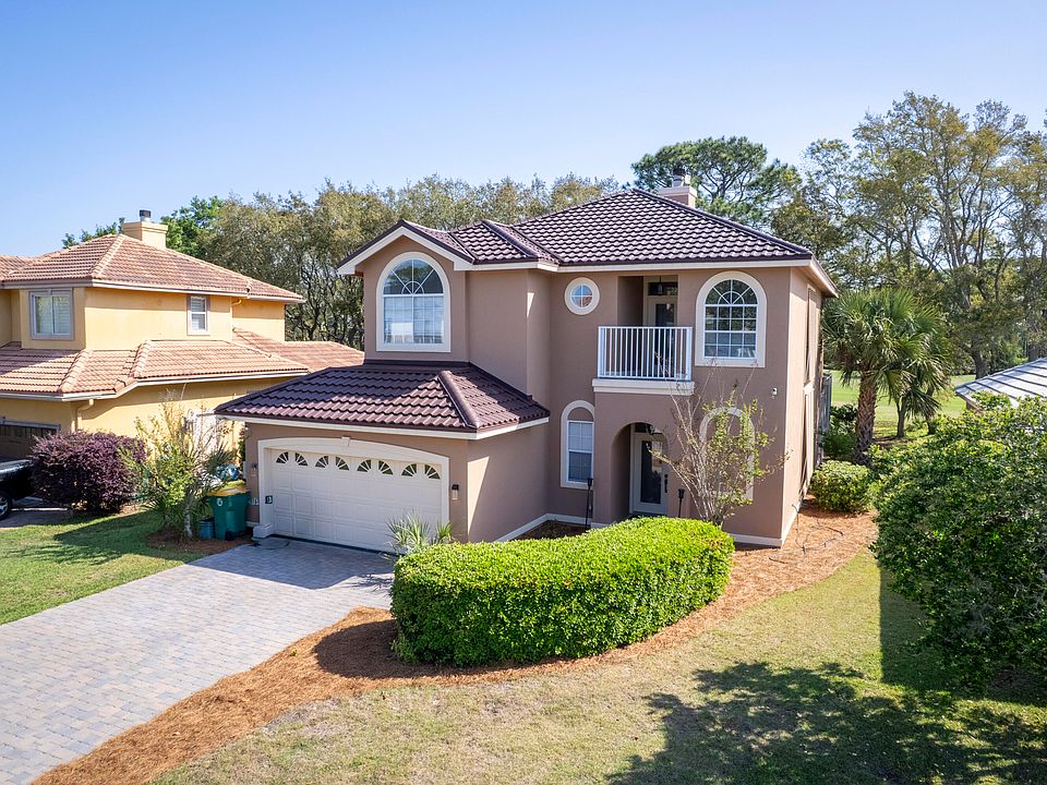 1st image of 674 Emerald Bay Dr