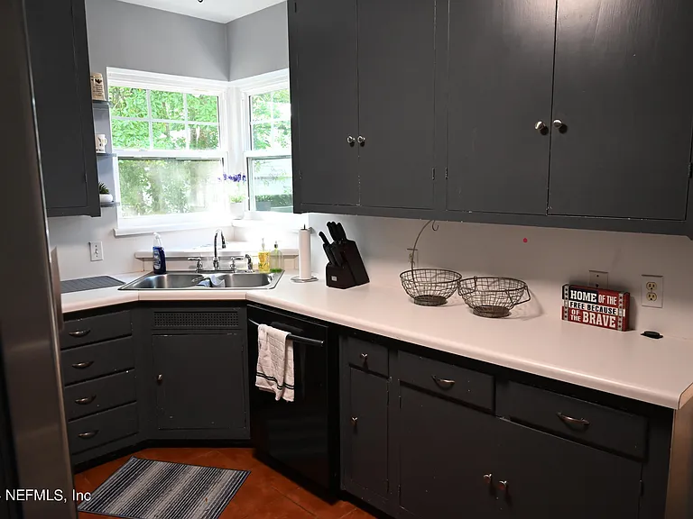 5054 Pirates Cove Rd — Photo 17
