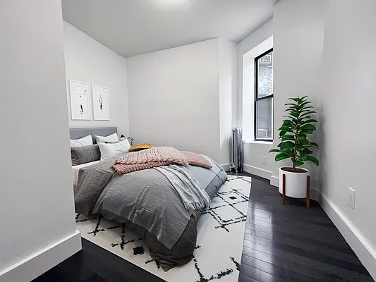 Rented by Bohemia Realty Group | media 11