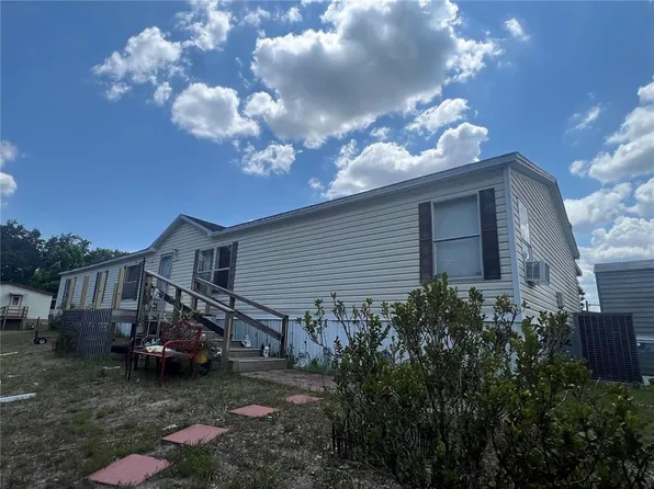 3211 Fox Ridge Blvd, Zephyrhills, FL 33543