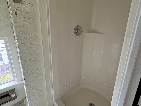3rd image of 1200 N Garden St #7