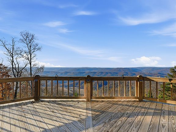 3rd image of 141 Brow Lake Rd