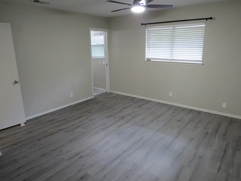 7410 Castle Crown — Photo 9