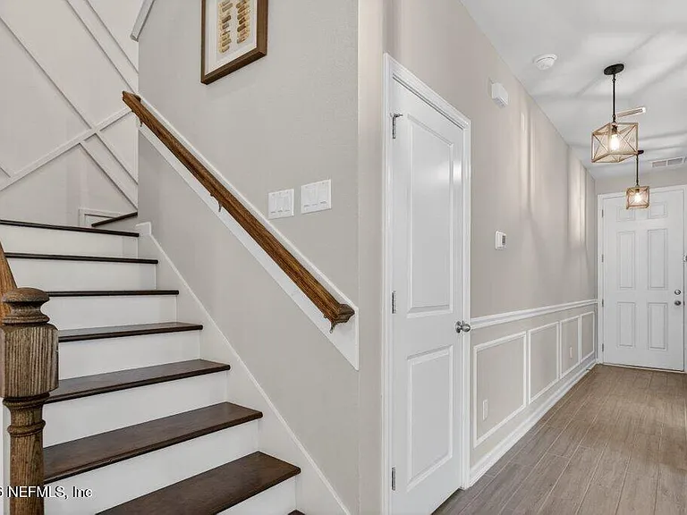 21 Yardley Court St — Photo 15