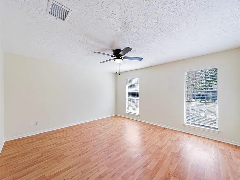 14006 Briarworth Dr — Photo 14