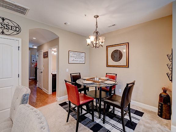 4th image of 206 Bixby Private Ln