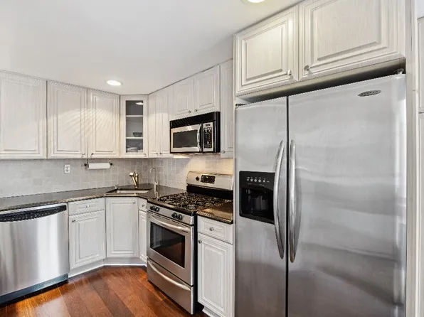 50 Lexington Avenue 8D image 3 of 12