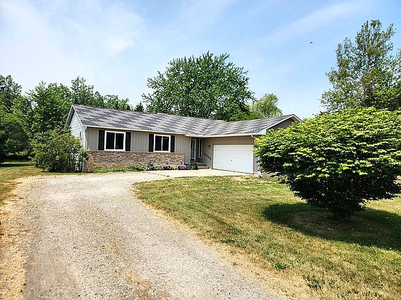 2nd image of 10370 Linden Rd