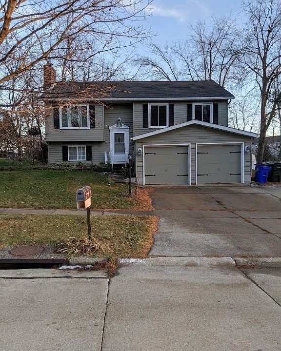 1st image of 10028 Highland Way