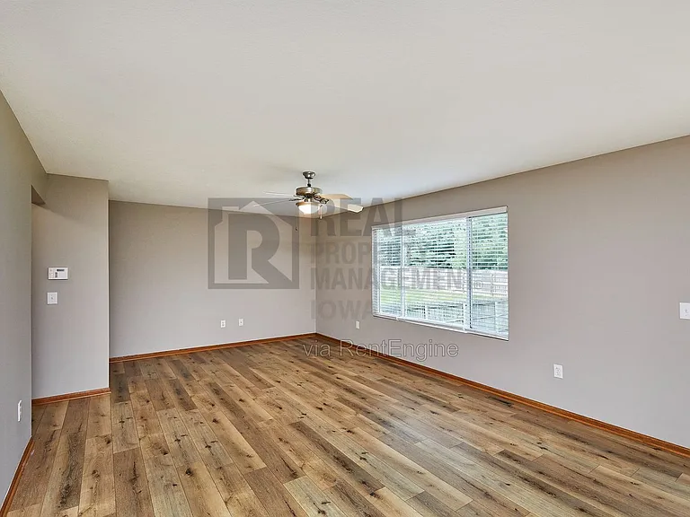 3504 163rd St — Photo 12