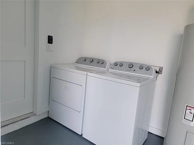 886 Milwaukee Blvd — Photo 17