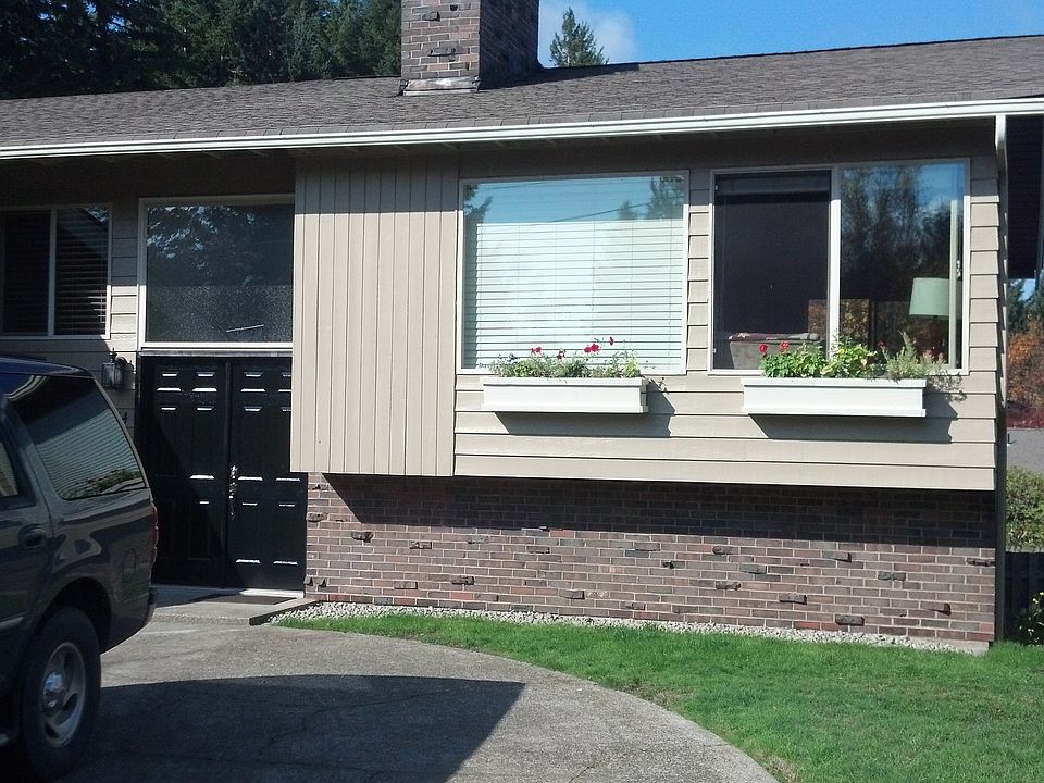 1st image of 114 Hawthorn Lane