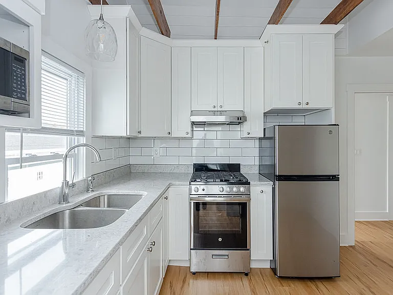 33 3rd St #3 — Photo 7