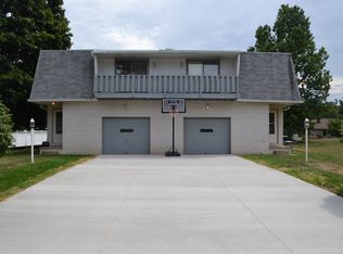 1656 Clearbrook Rd NW, Massillon, OH 44646