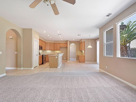 4th image of 23786 Fernview Way