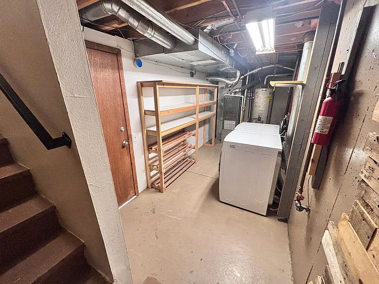 2052 S Helena St #E — Photo 20