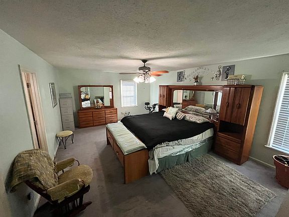 3rd image of 3283 Prince George Cv