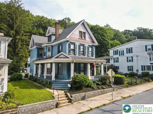 203 W Broadway, Jim Thorpe, PA 18229
