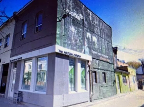 141 Ossington Ave #2, Toronto, ON M6J 2Z6