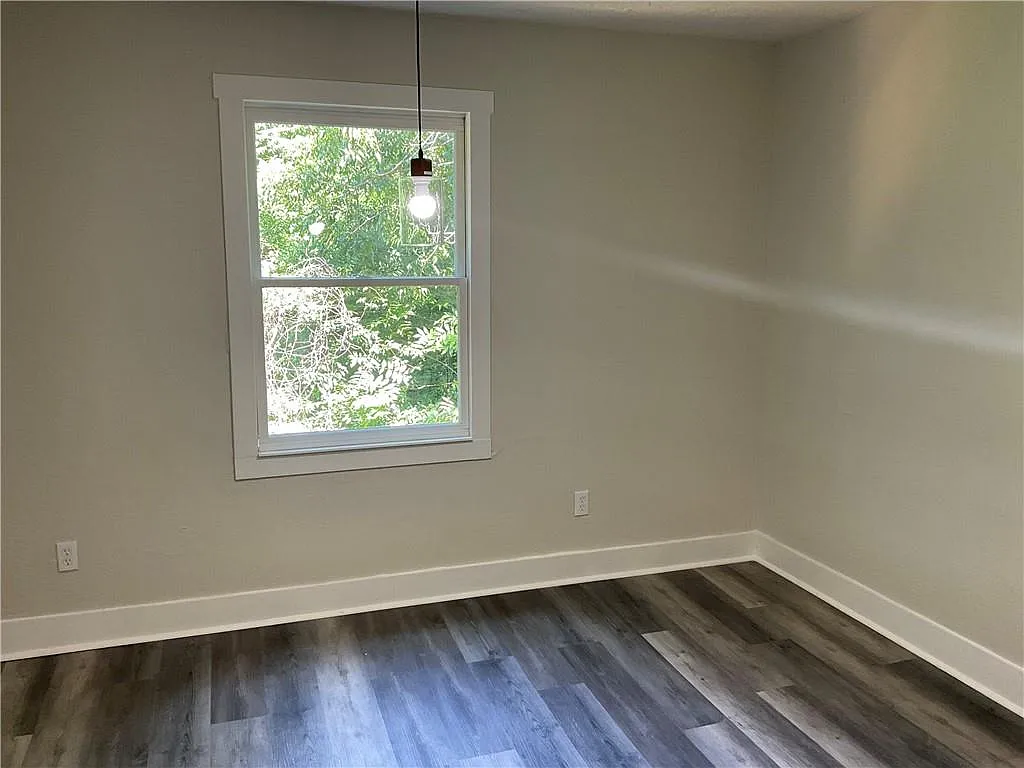 1 bed, 1.0 bath, 1664 sqft, $1,250 — Photo 3