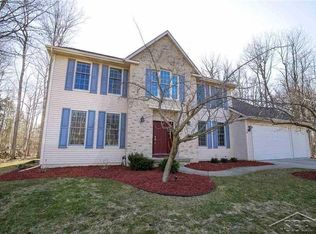 2462 Quail Run N, Midland, MI 48642