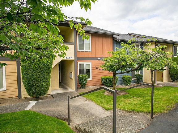 4th image of 13700 NE 10th Pl #826652