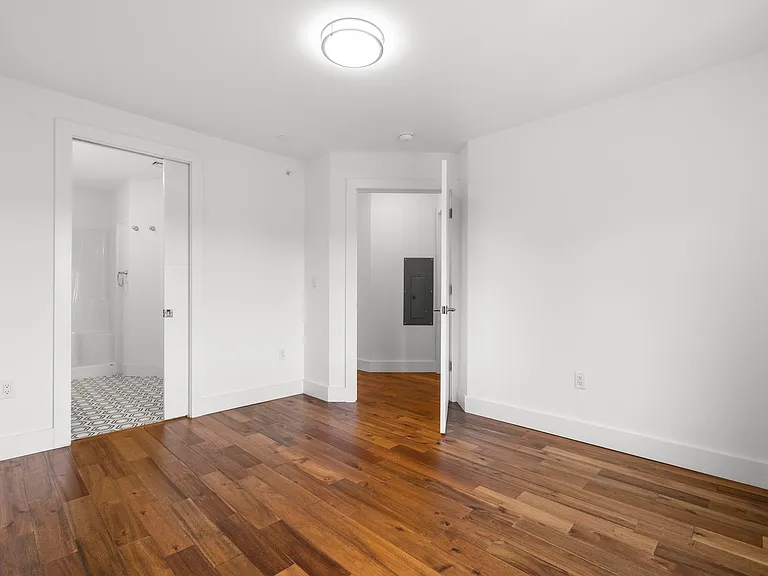 245 E Main St #10 — Photo 13
