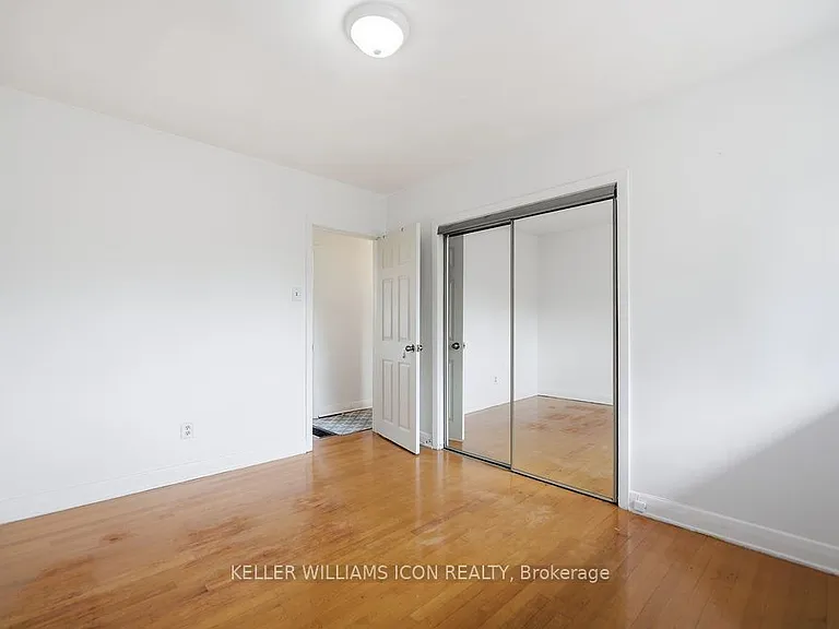 873 Woodroffe Ave — Photo 26