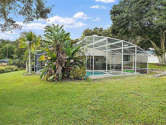 5th image of 993 Glenmeadow Dr