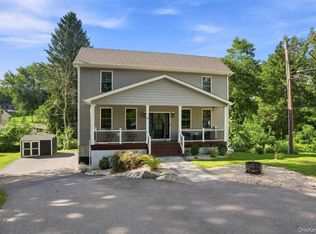 15 Rock Cut Lane, Pleasant Valley, NY 12569