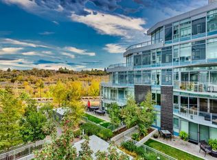 138 W Waterfront Ct SW #311, Calgary, AB T2P1L1