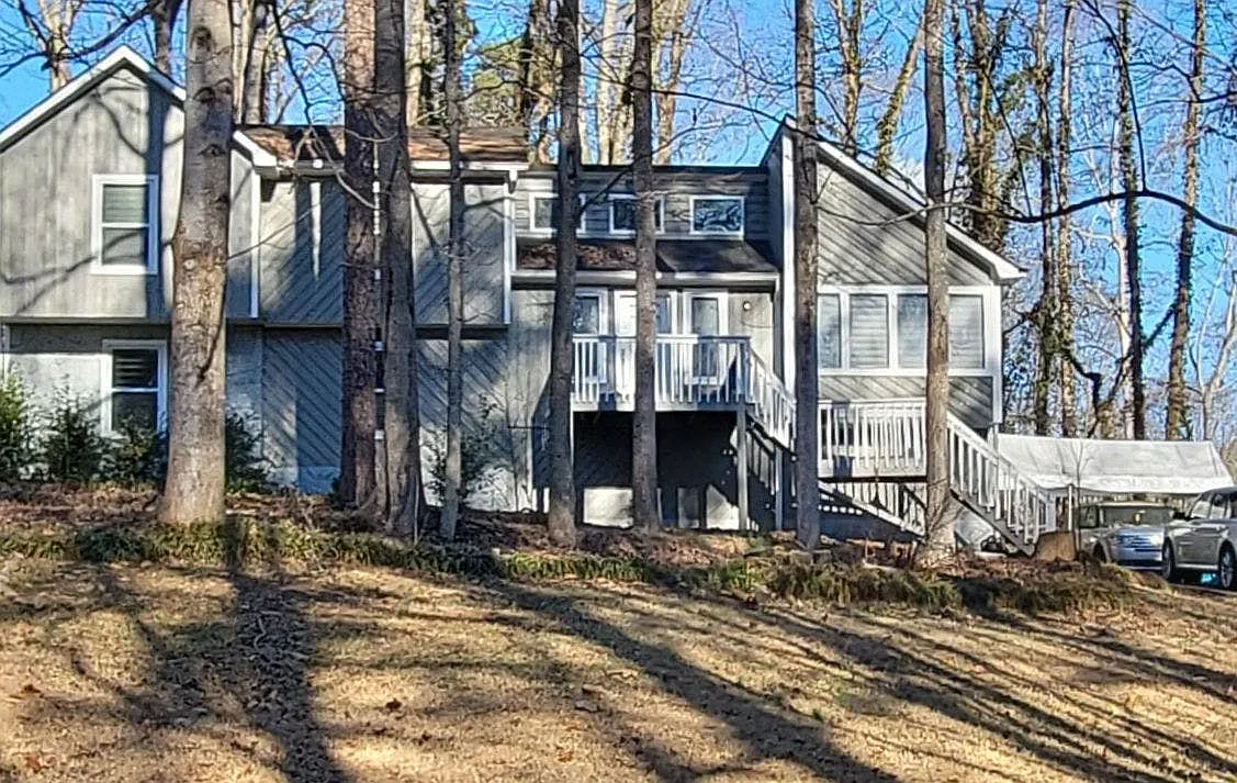 5181 Island Dr photo 1