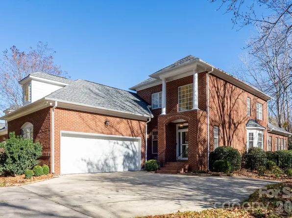 16018 Stonemont Rd, Huntersville, NC 28078
