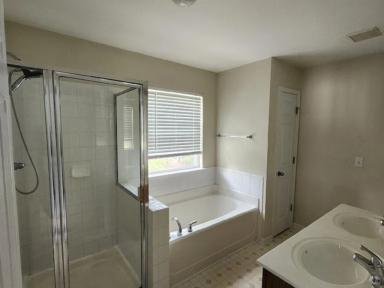8620 Neuse Club Ln — Photo 6
