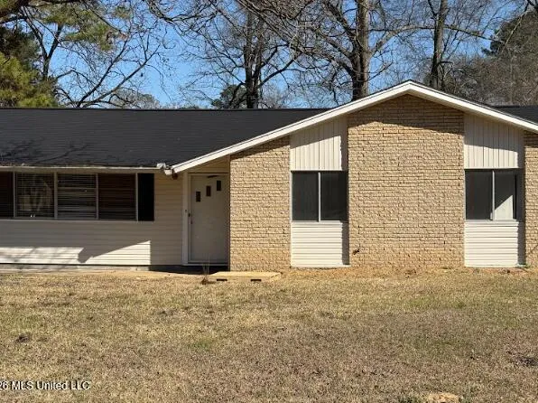 208 W Lisa Dr, Pearl, MS 39208