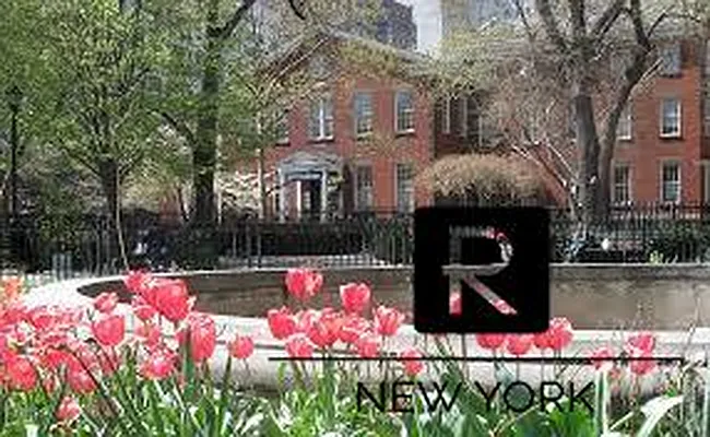Sold by R New York | media 21