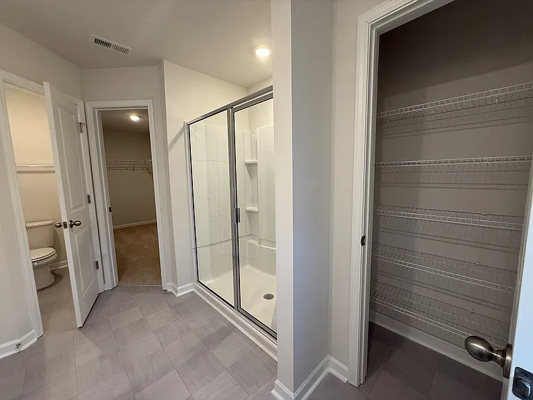 1475 Amberview Ln — Photo 16