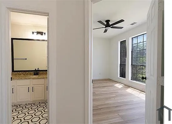 2334 Stillwater Dr — Photo 15