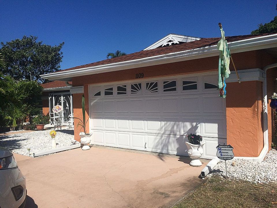 1st image of 1109 SE 4th St