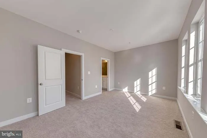 220 E Pennsylvania Ave — Photo 1