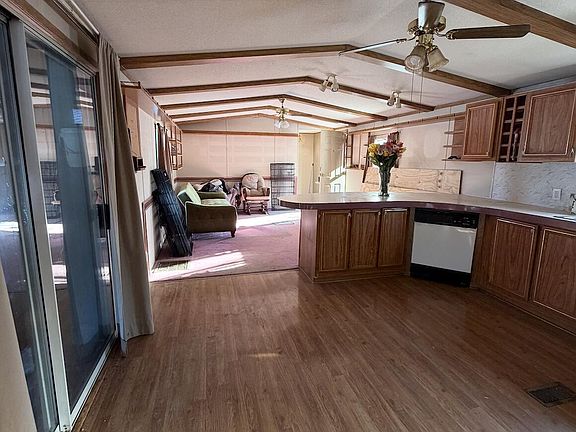 4th image of 55 Minton Dr