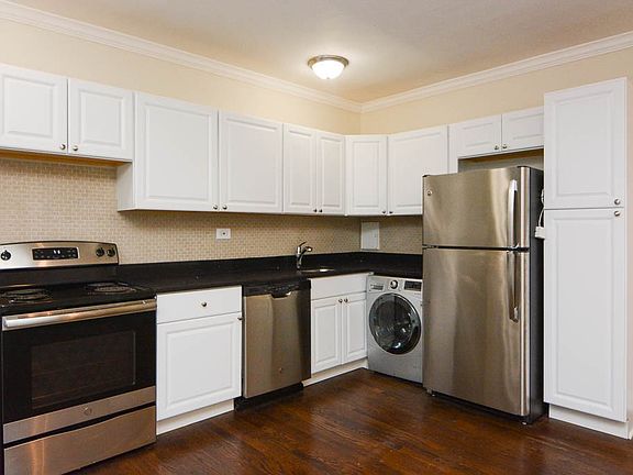 4th image of 3345 N Marshfield Ave #803